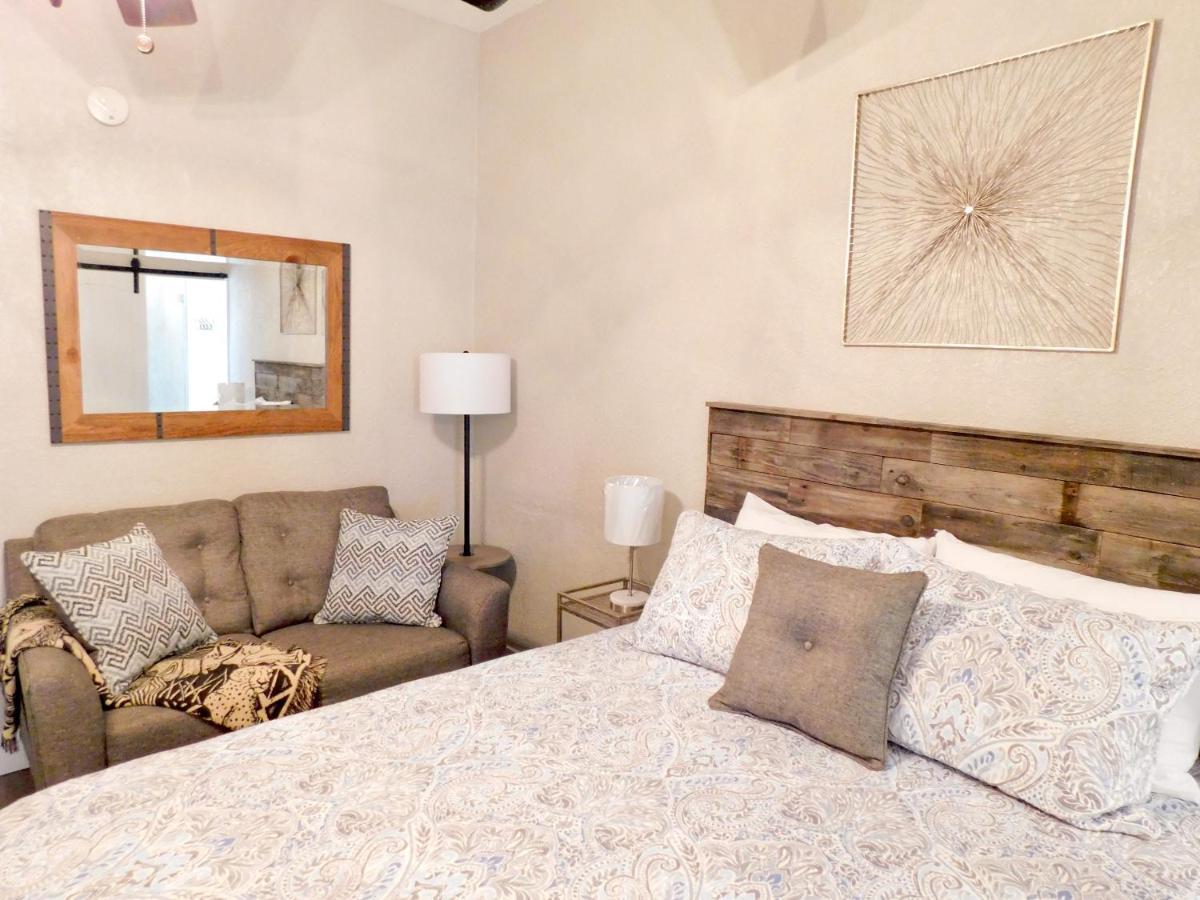 Budget Friendly Condo Within Walking Distance To The Beach! ガルフ・ショアーズ エクステリア 写真