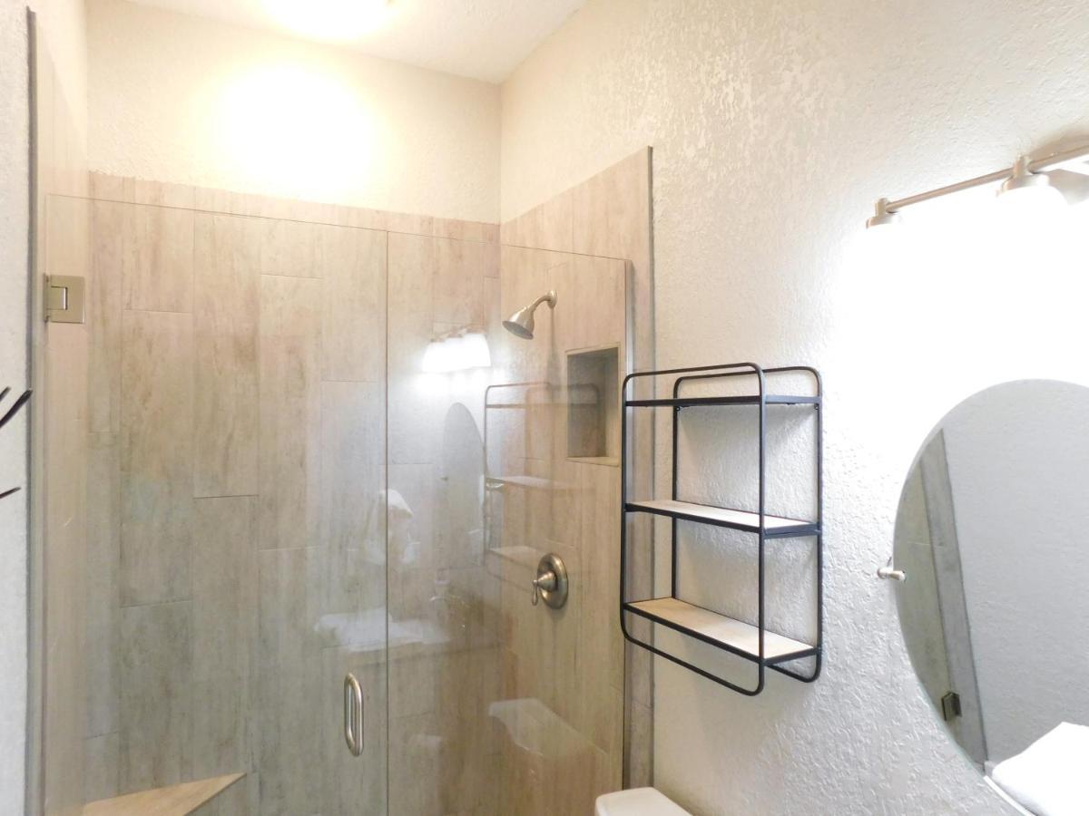 Budget Friendly Condo Within Walking Distance To The Beach! ガルフ・ショアーズ エクステリア 写真